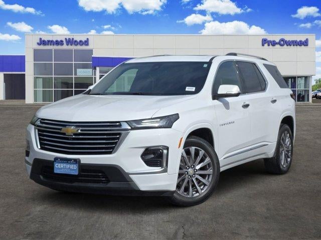 2023 Chevrolet Traverse Premier in Summit White — front three-quarter view